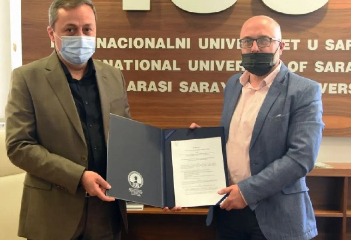 Cooperation Agreement Signed between IUS and Center for Advanced Technologies in Sarajevo