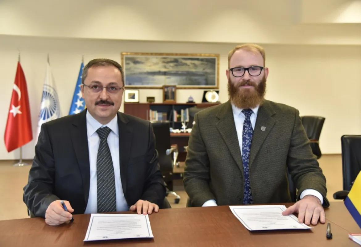 IUS signed MoU with Cyber Academy