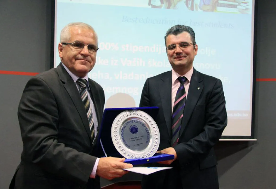 Dodjela stipendija za najbolje učenike srednjih škola