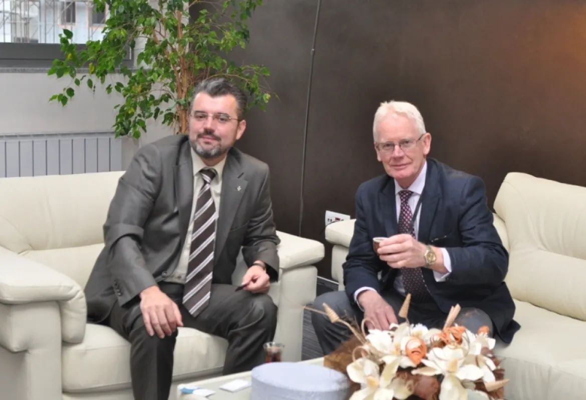 Signed memorandum on cooperation between IUS and Deakin University from Australia