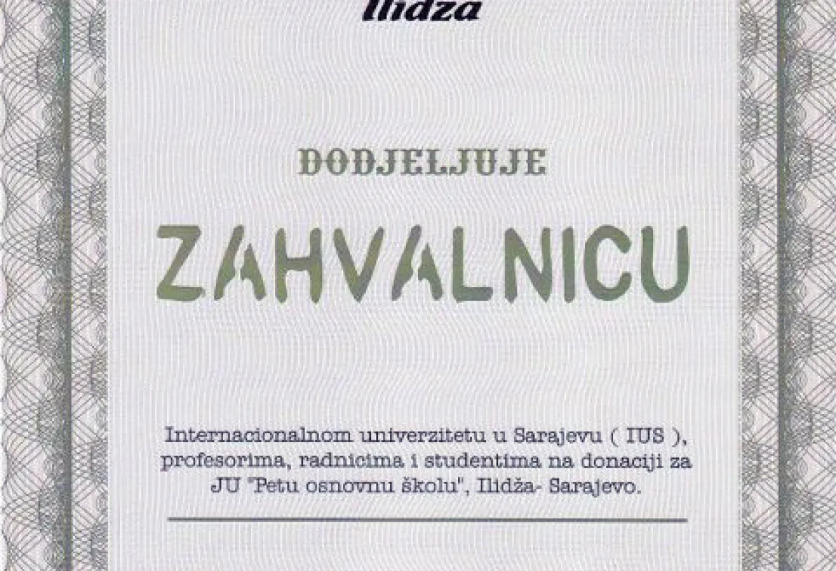 Studenti i uposlenici IUS-a predali donaciju Petoj osnovnoj školi