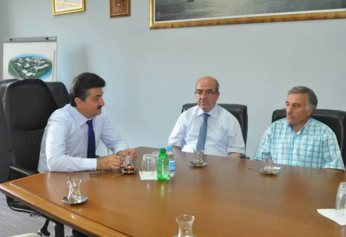 Prof. Dr. Şaban Çalış visited the International University of Sarajevo (IUS)