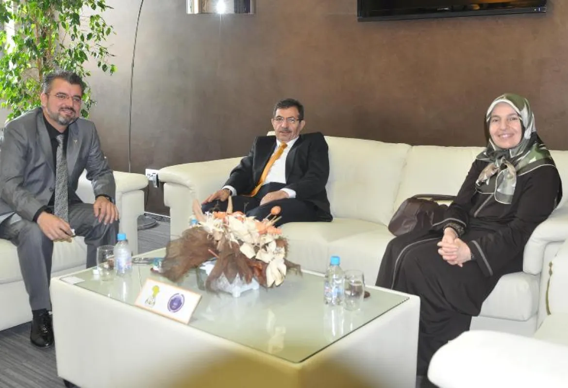 Mr. Idris Güllüce, a Member of the Parlament in the Istanbul Assembly visited IUS