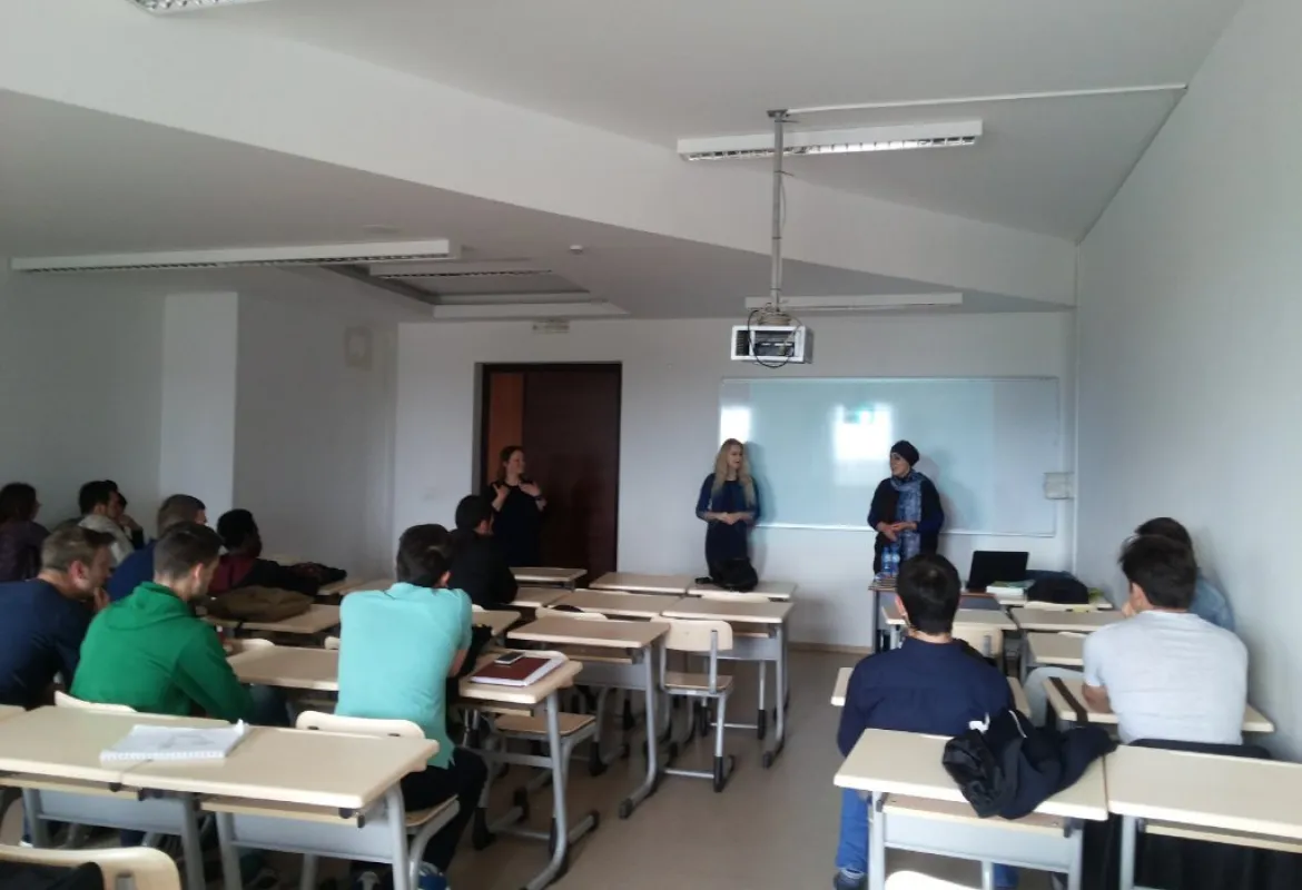 Ms. Mirela Ajanović from Institute for Youth Development KULT gave a lecture