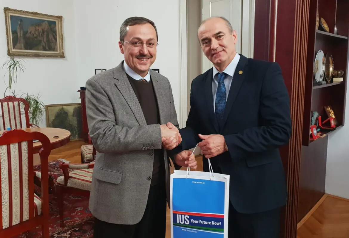 IUS and the University of Sarajevo enhance academic collaboration