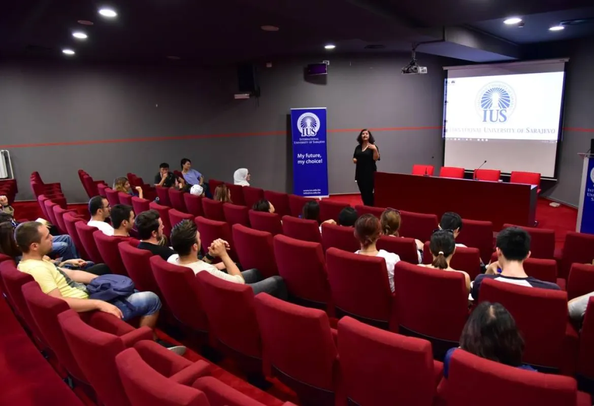 Students from Hong Kong visited IUS