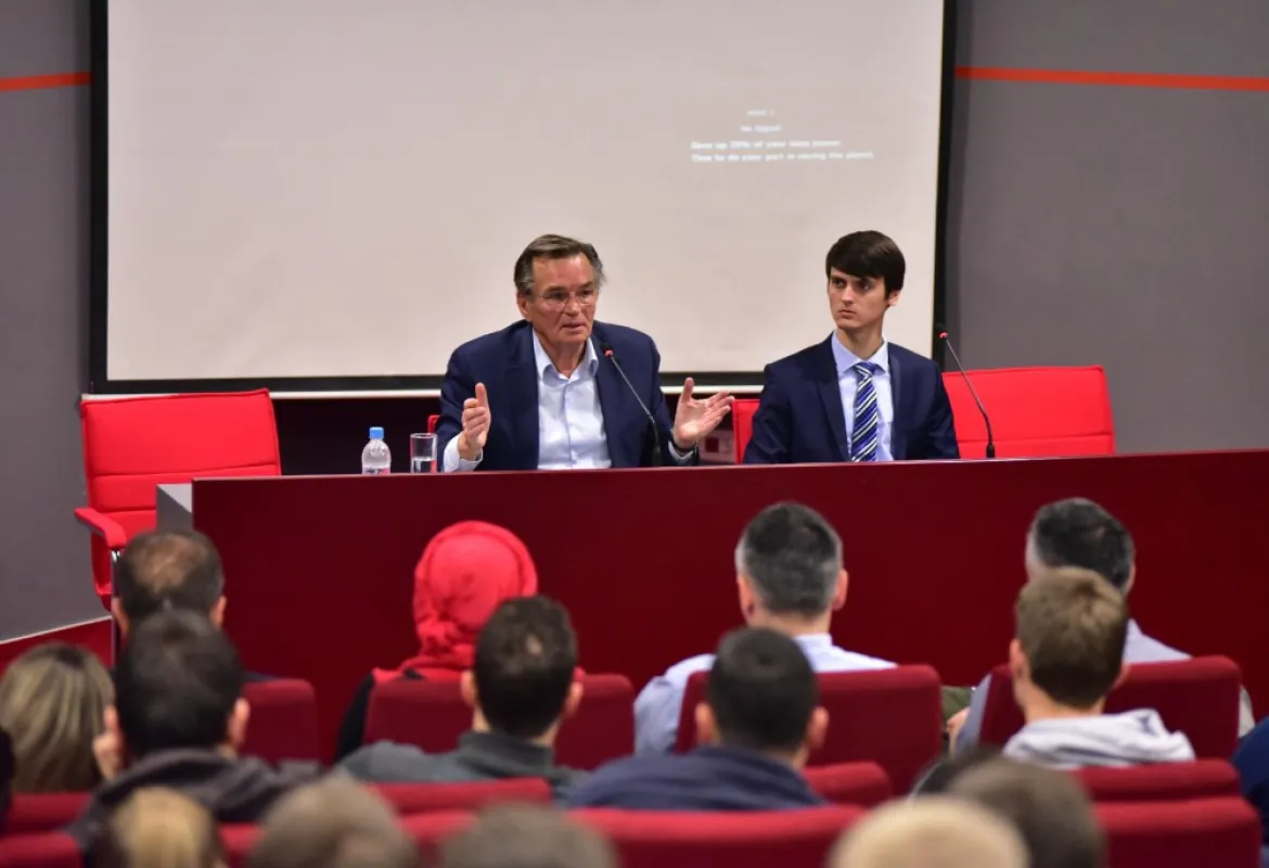 Dr. Haris Silajdžić gave a lecture at IUS