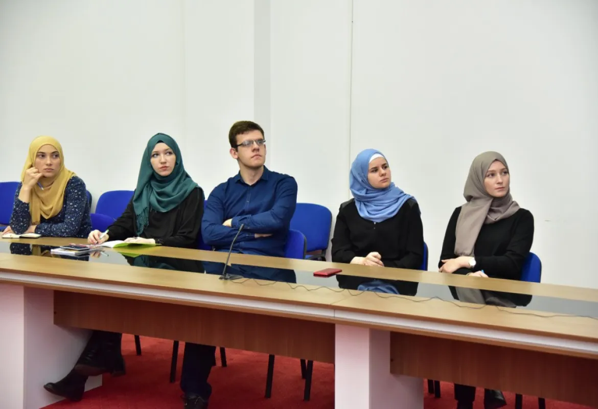 IUS Students Represent BiH in MESA 10 University Debates