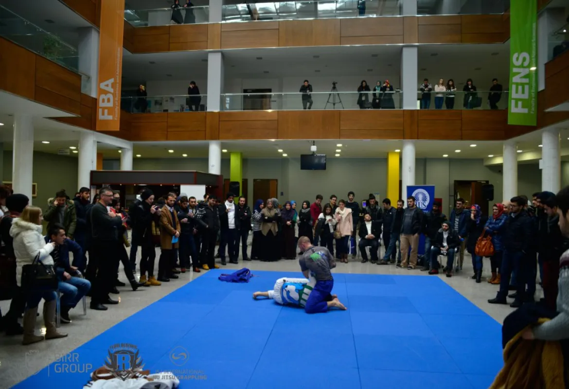 Adem Redžović presented Brazilian jiu-jitsu to IUS students