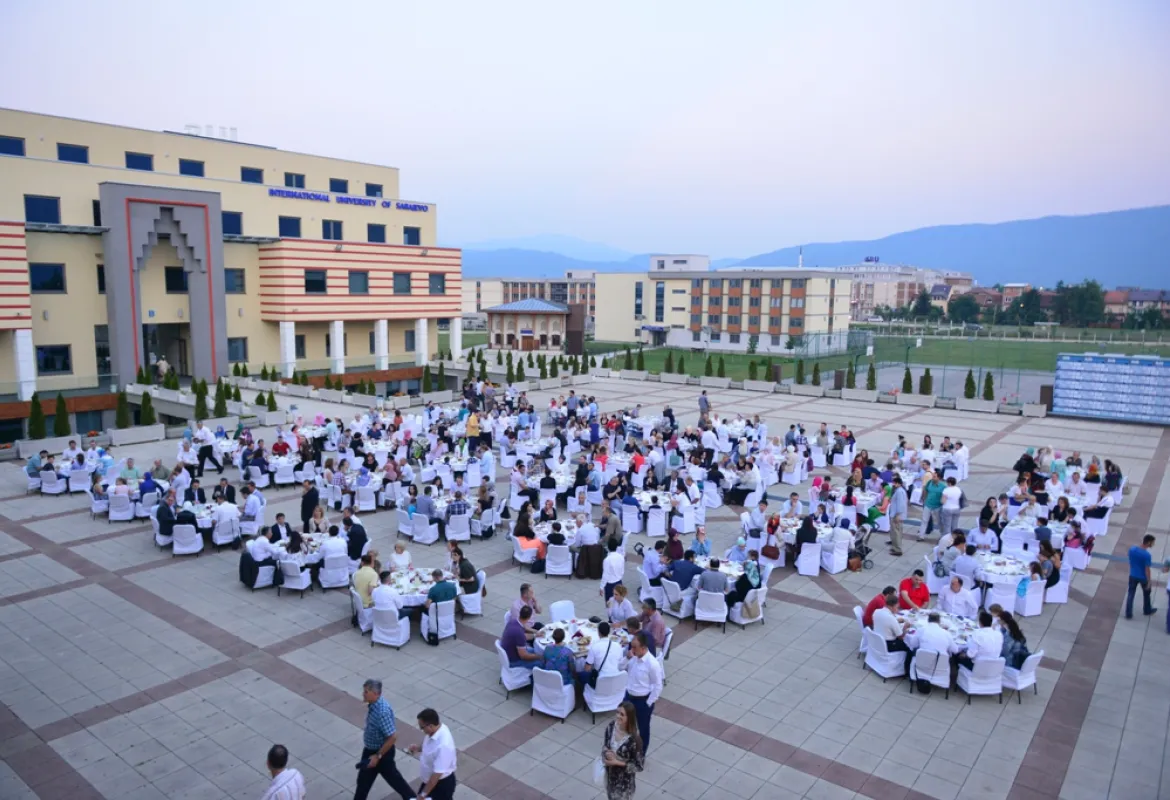More than 300 guests at the Iftar