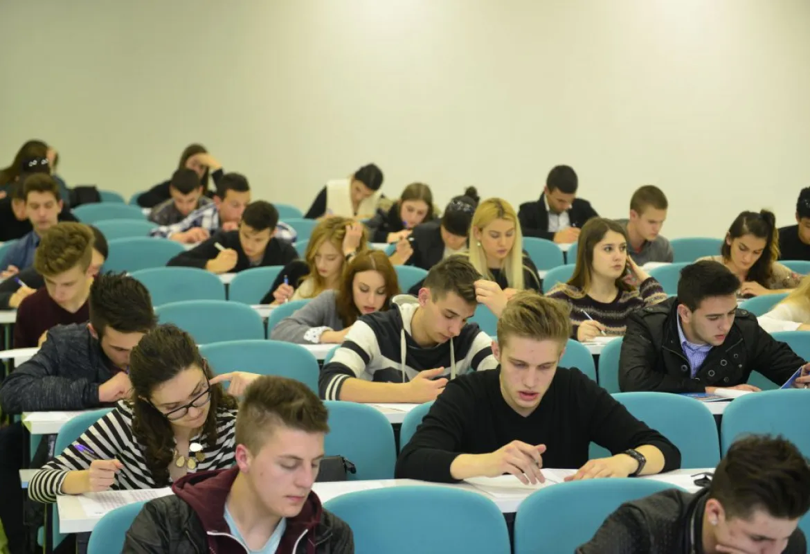 Open day and scholarship testing for 1000 best held at IUS