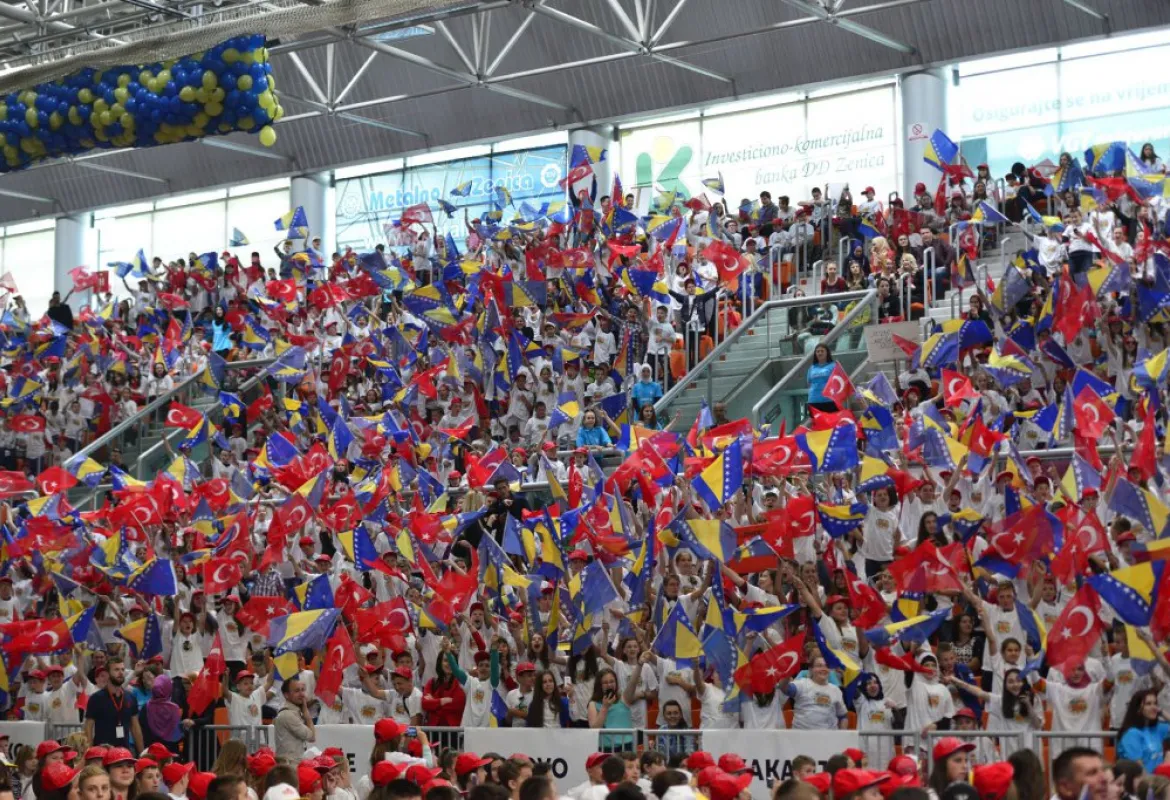Thousands of kids from Bosnia and Herzegovina celebrated the National Sovereignty and Children's Day