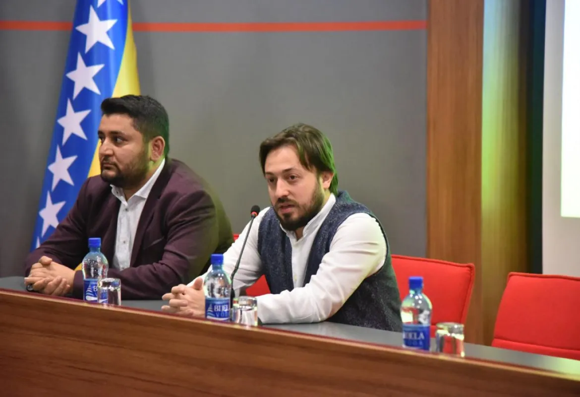 Abdulkadir Karagoz held lecture at International University of Sarajevo