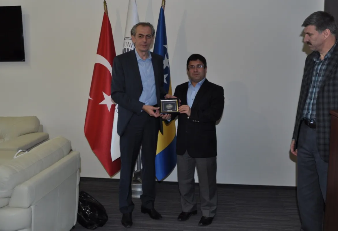 Representatives of the Faculty of Veterinary Medicine in Sarajevo visited IUS
