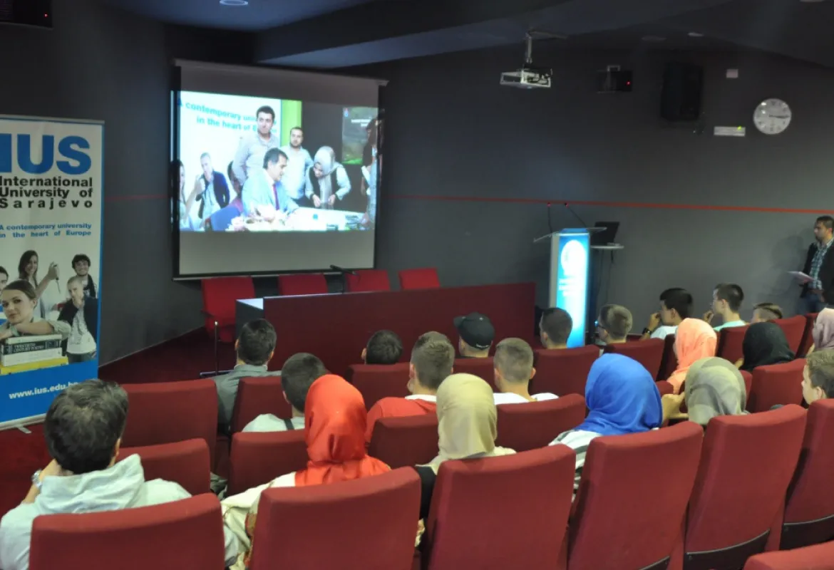 Students of Bosnian origin from USA visited IUS