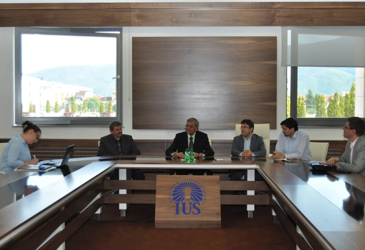 Dr. Muhammad Arif Zakaullah visited IUS