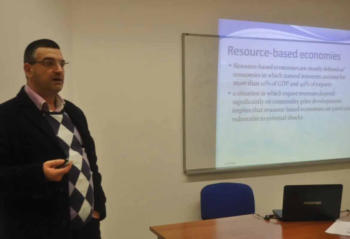 Moving towards a Knowledge-based Economy: Challenges for Transition Countries