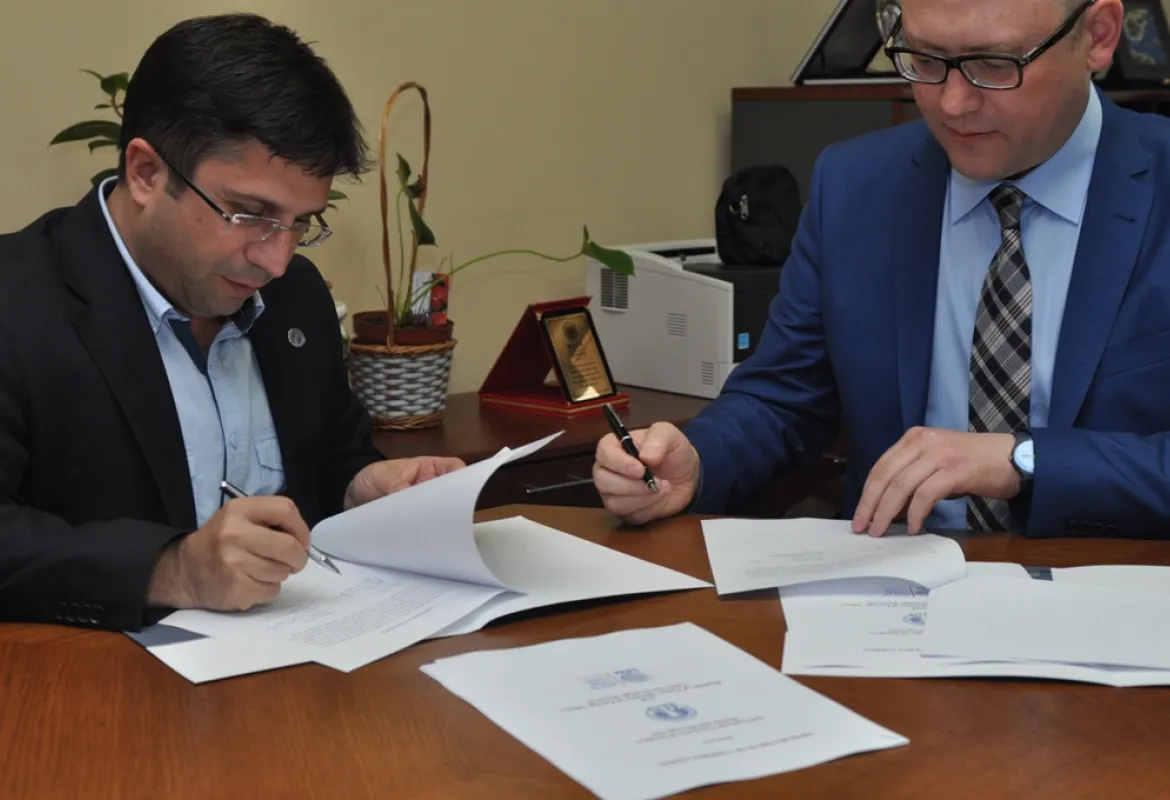 IUS Cooperation with the Center for Strategic Research