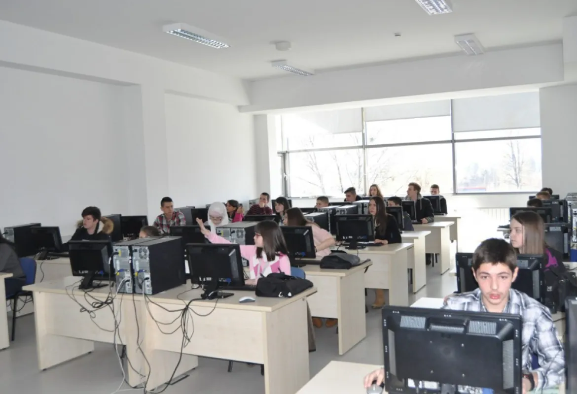 The Finale of “Dabar Informatičar 2017” IT Competition Held at IUS