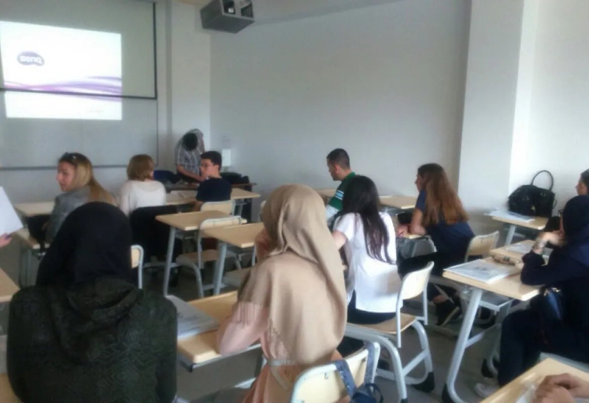 IUS Life Photography Workshop Held for High School Students