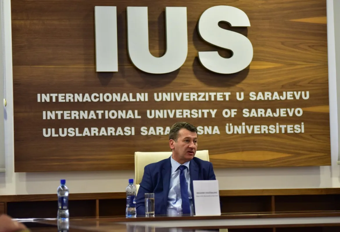 Mr. Ibrahim Hadžibajrić, Mayor of the Stari Grad Municipality, gave a lecture at IUS