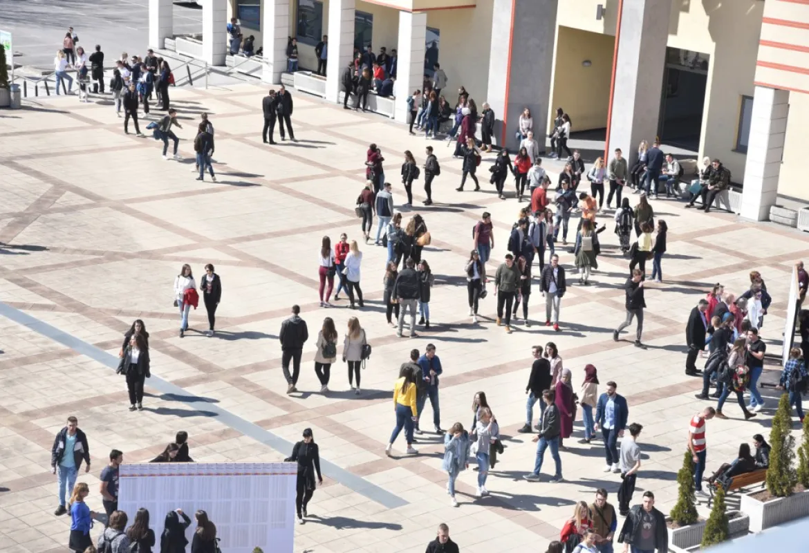 Testing for IUS Scholarships: 1400 BH Students Sat for Test