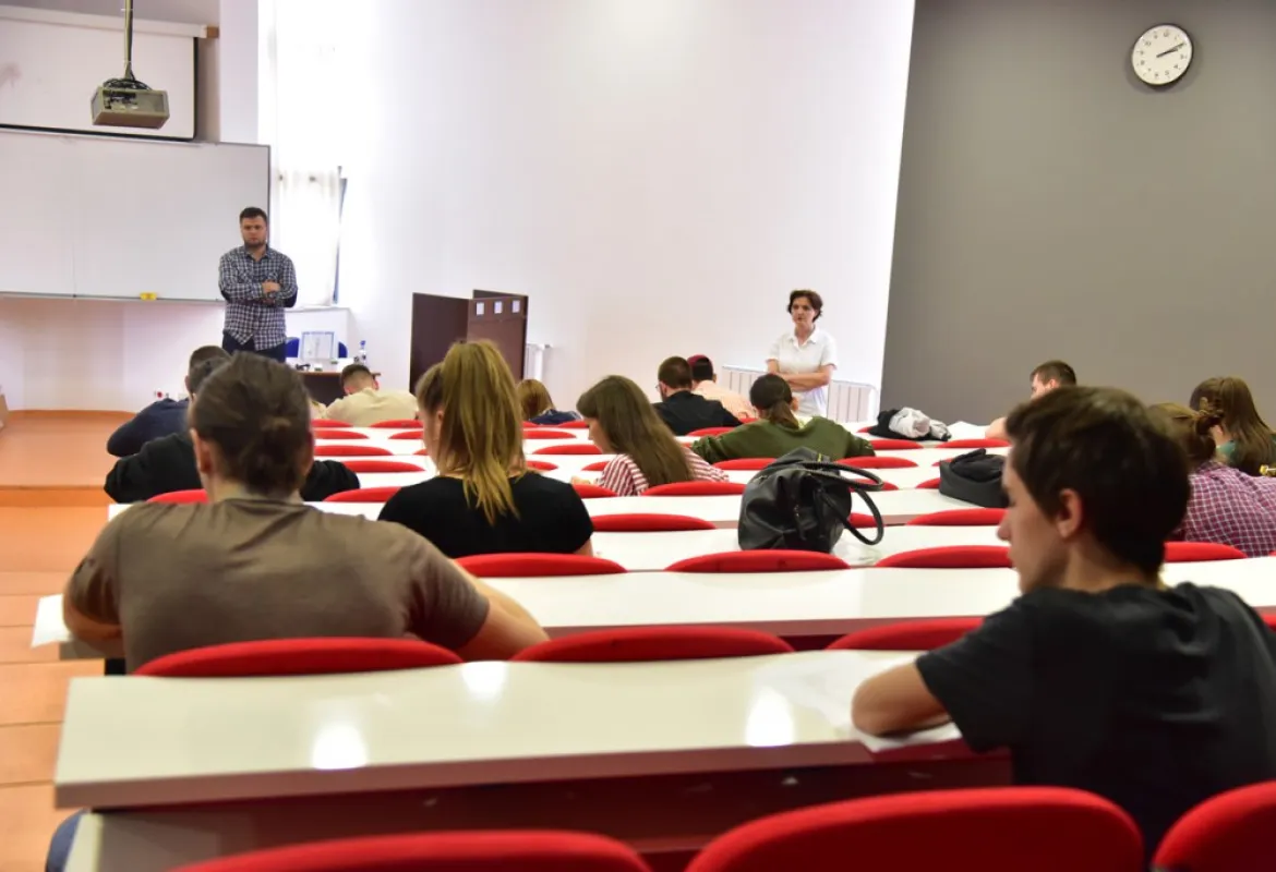 Second Scholarship Testing Held at IUS