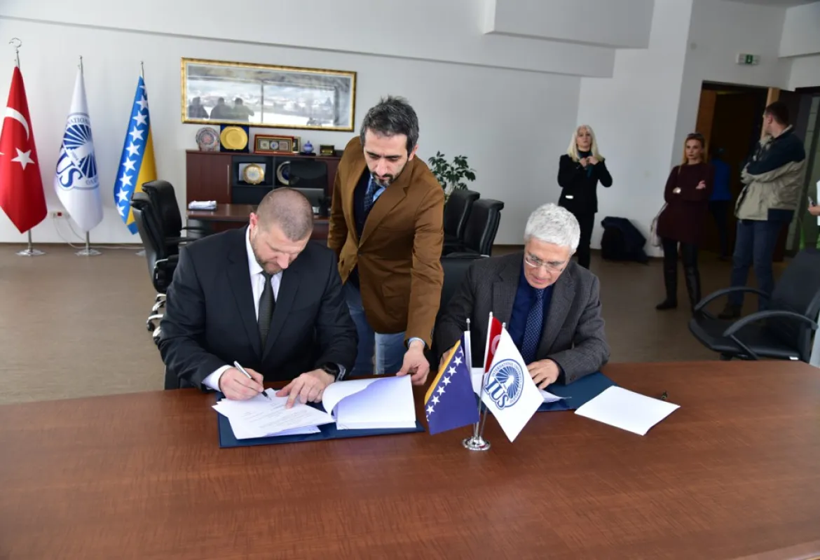 BiH Ministry of Communications and Transport and IUS Entered into MoU