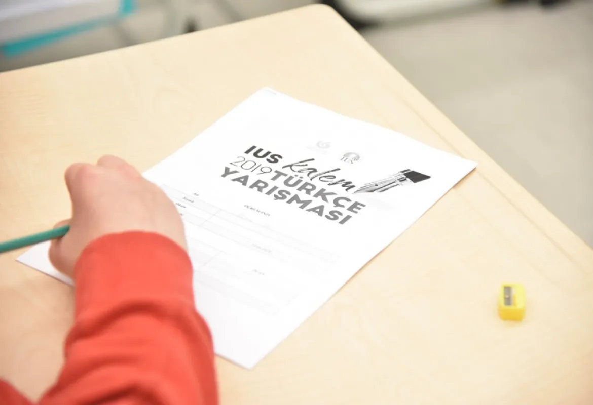 First Competition "IUS Kalem" Held at IUS