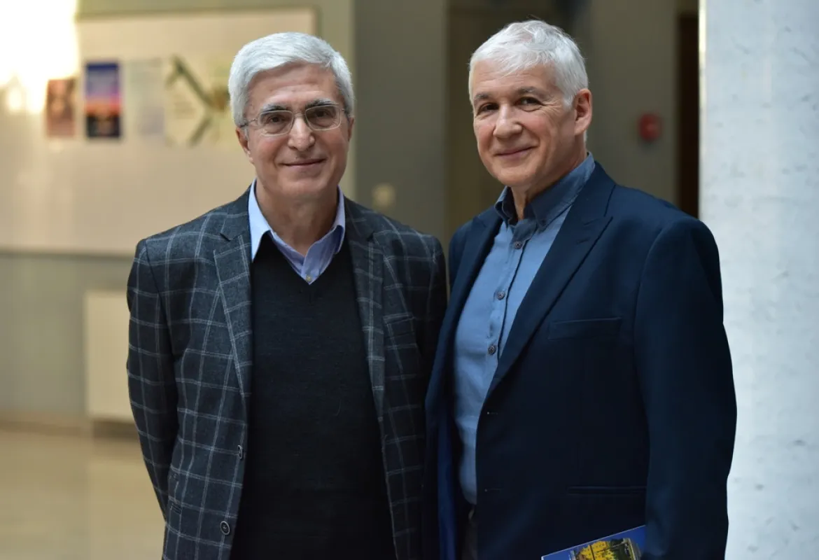 Dr. Sencer Yeralan Gave Seminar "Everything You Always Wanted to Know about Systems"