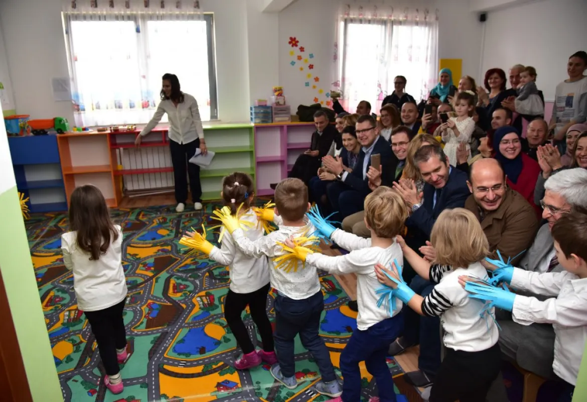 Kids from the "Kid IUS" kindergarten marked the November 25, Statehood Day of Bosnia and Herzegovina