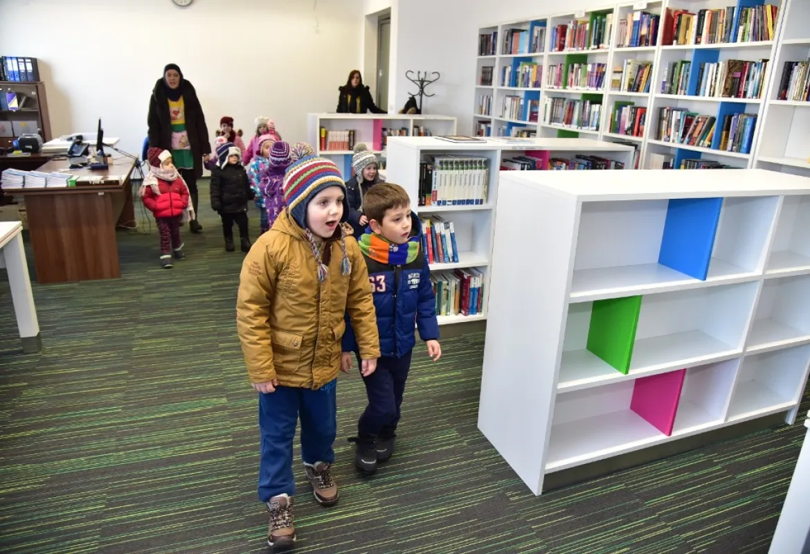 KidIUS Kids Visited IUS library