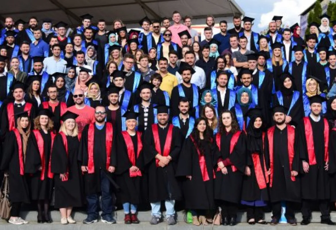 IUS Promoted the 8th Generation of Graduates