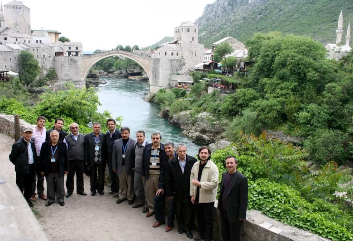 IUS Türkiye'den gelen çeşitli okul müdürlerini ve öğretmenleri ağırladı