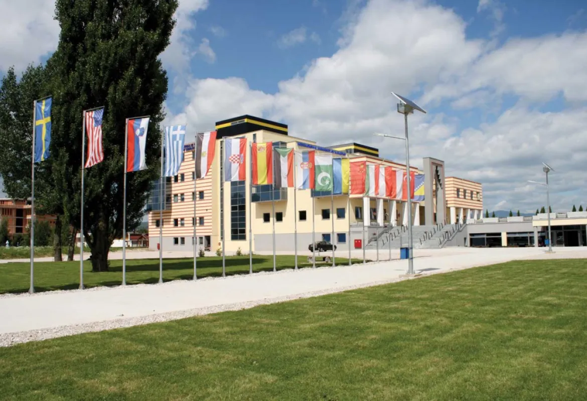 Online teaching successfully conducted at IUS