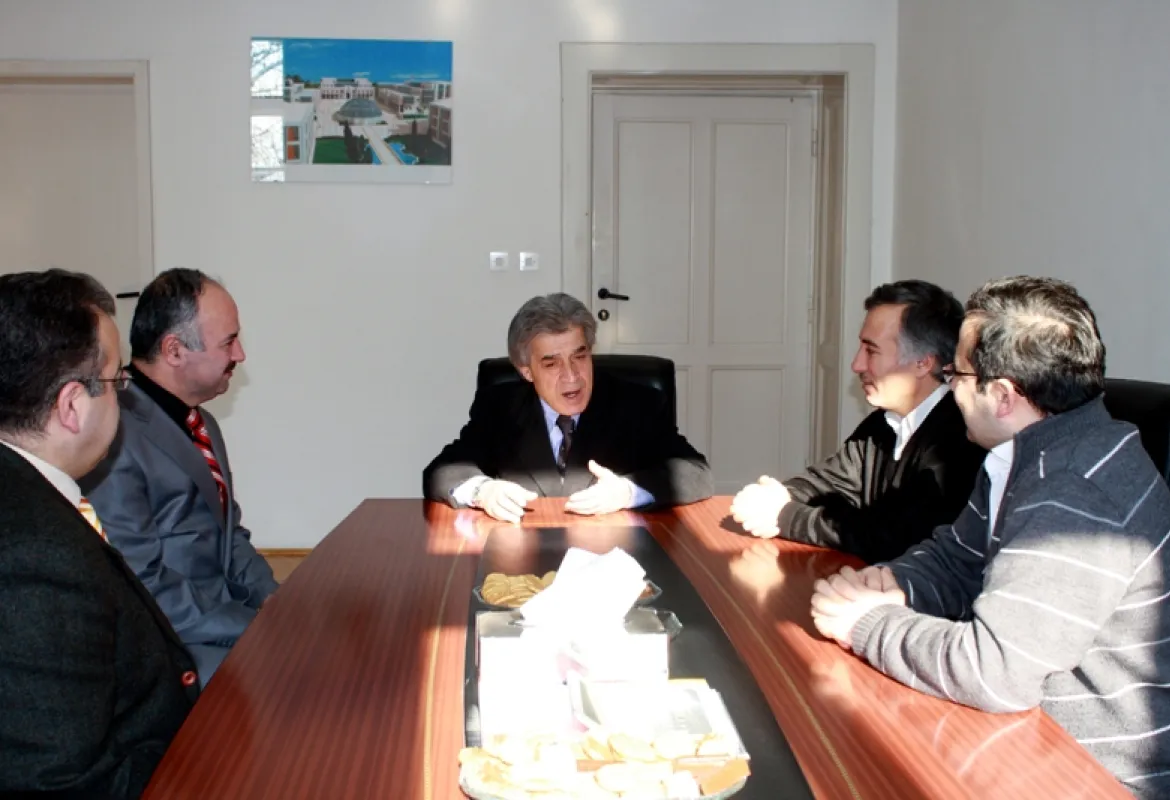 Turkish Ambassador visits IUS