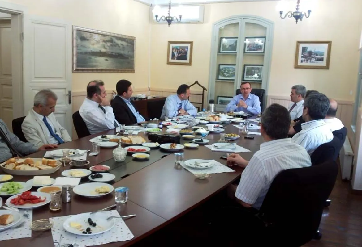 Management Board Members of the Association of Private Schools in Turkey meet with Mr. Idris Hızır
