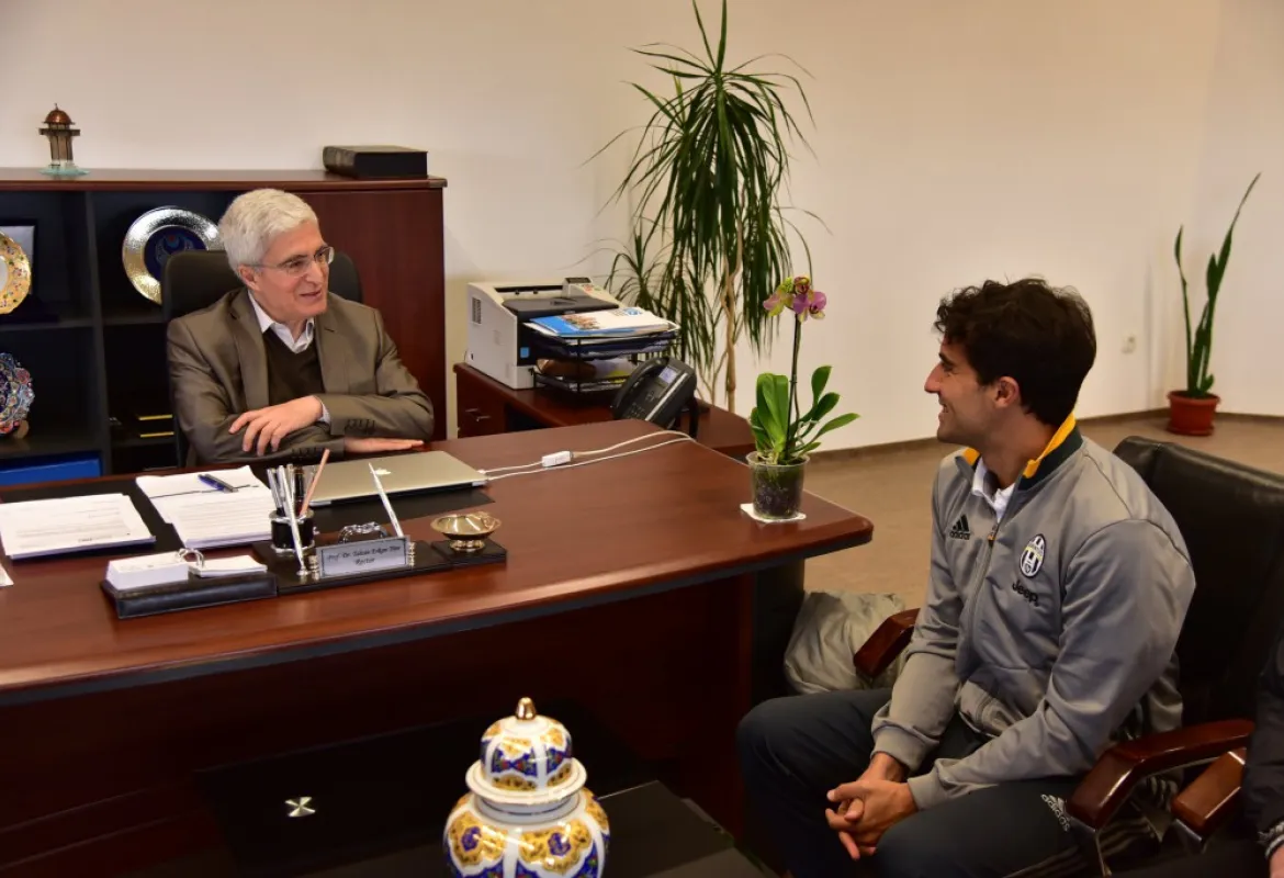 Juventus Representative Visited IUS