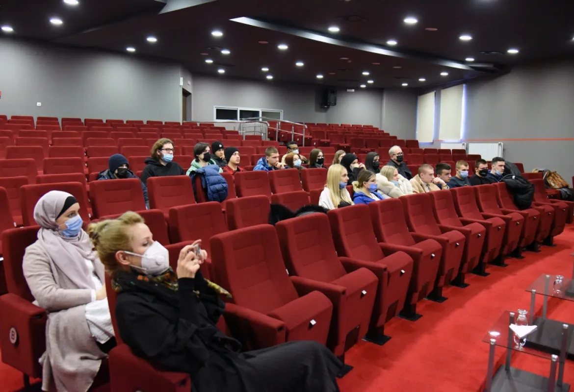 IGS Students Visit International University of Sarajevo