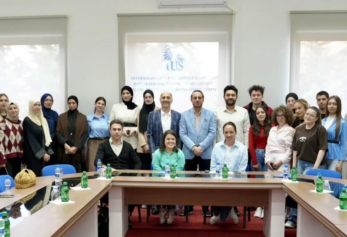 Dr. Büyükmatür Explores the World of Mehmet Akif Ersoy