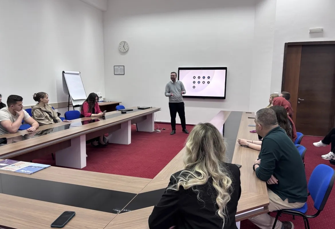 Faculty of Law Hosts Inspiring Career Talk with Alumni for Current Students