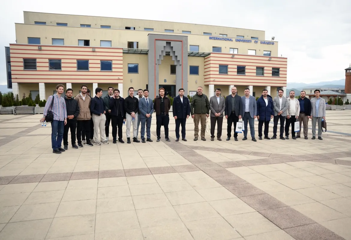 IUS Welcomes Youth VEFA Project Delegation 