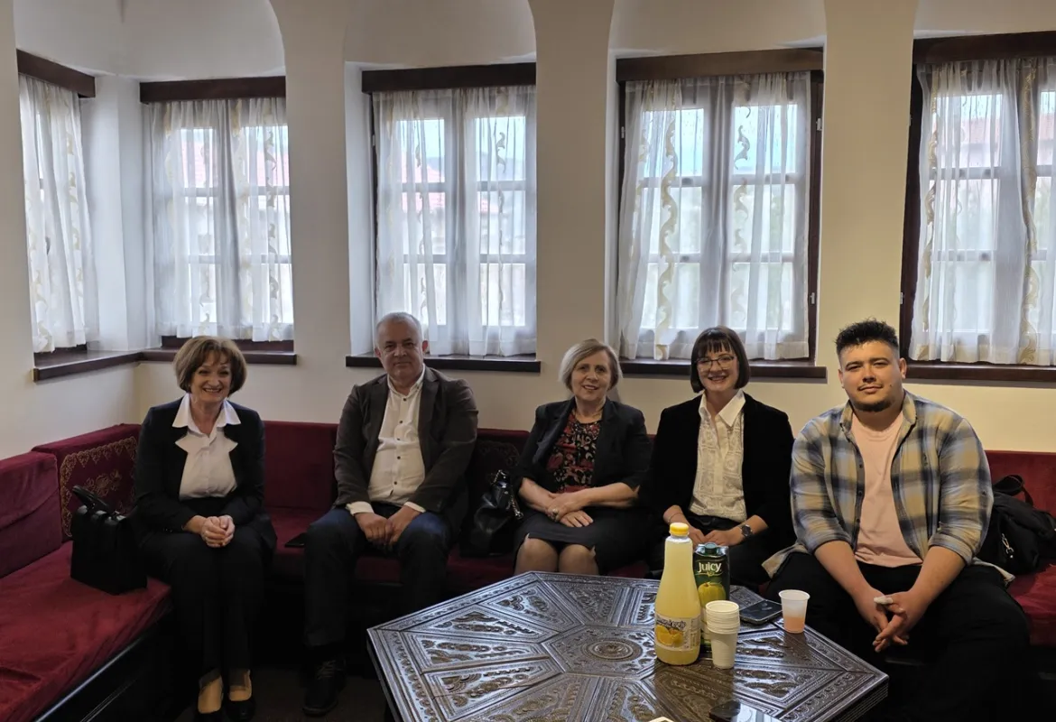 IUS ELS Attends Award Ceremony 