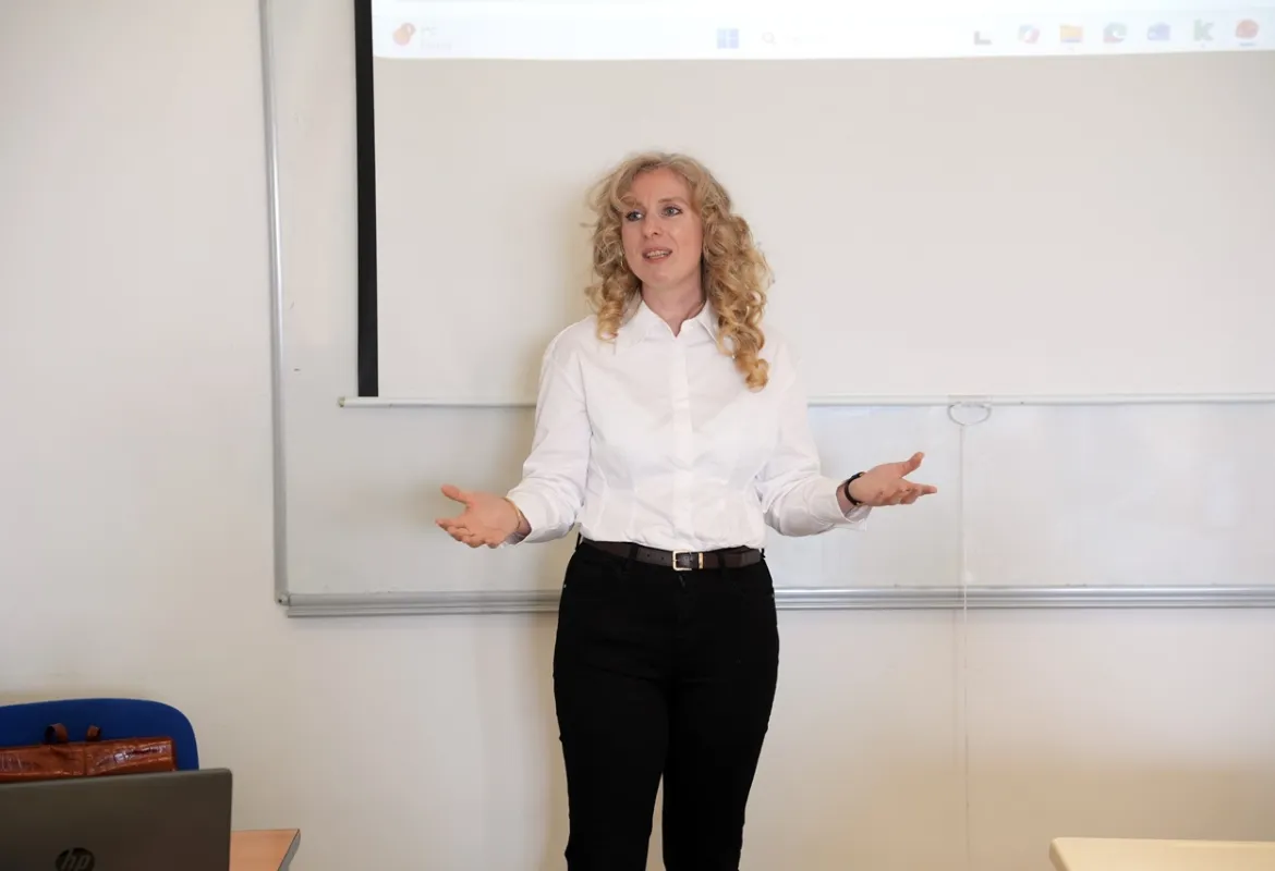Assoc. Prof. Dr. Laura Kromják from ELTE University Delivers Lecture 