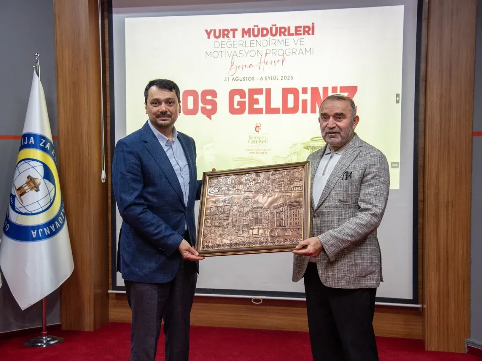 İYC Delegation Visits IUS