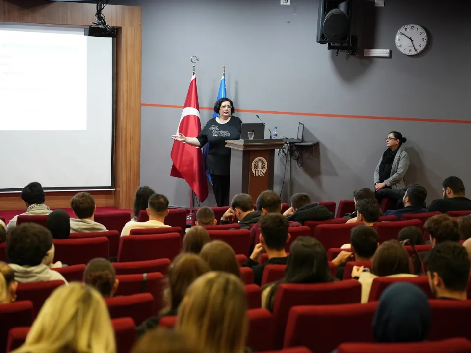 The Role of Organizational Structure and Design 