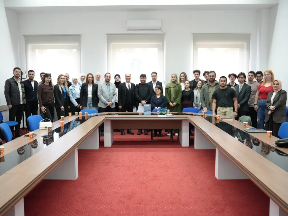 Short Story Writer Ali Işık Speaks at IUS 