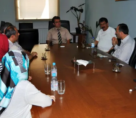 IUS visited by guests from Ihlas College