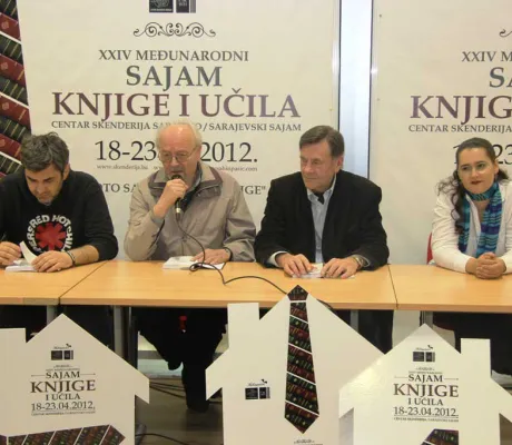 Associate Professor Dr. Lejla Panjeta's book "Nove (i stare) laži" / "New (and the Old) Lies" won the Best Book in the Field of Arts Award of the International Book Exhibition in Sarajevo