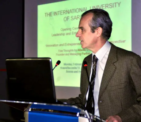 Center for Leadership and Entrepreneurship (LEC) opened at IUS